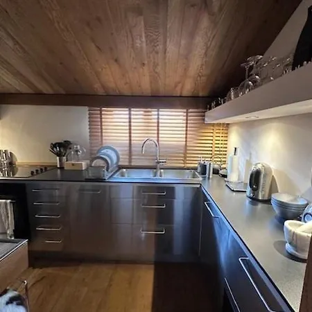 Cosy Penthouse Village 布勒伊-切尔维尼亚