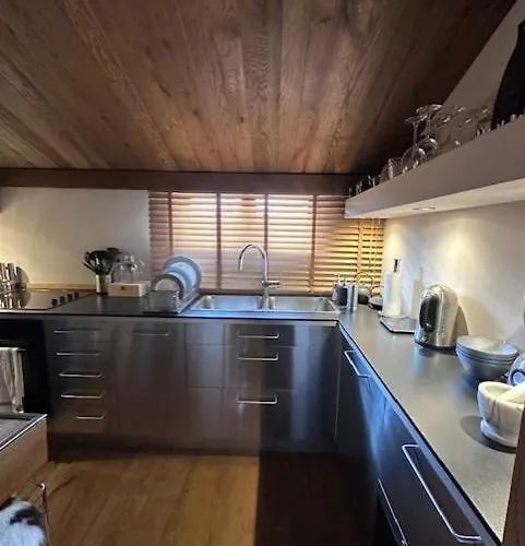 Cosy Penthouse Village Брей-Червінія