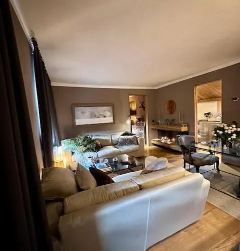 Апартаменти Cosy Penthouse Village